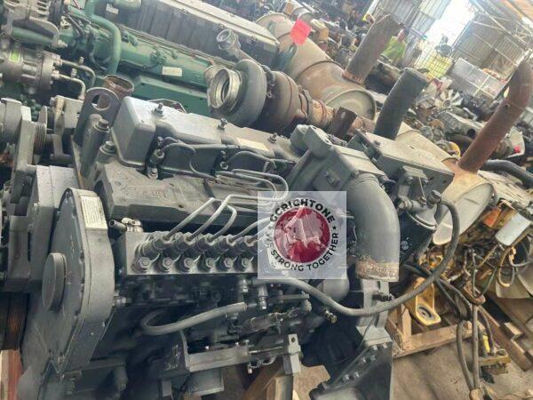 Дизельный двигатель внутреннего сгорания ДВС Komatsu 6D114 (1) Дизельный двигатель внутреннего сгорания ДВС Komatsu 6D114