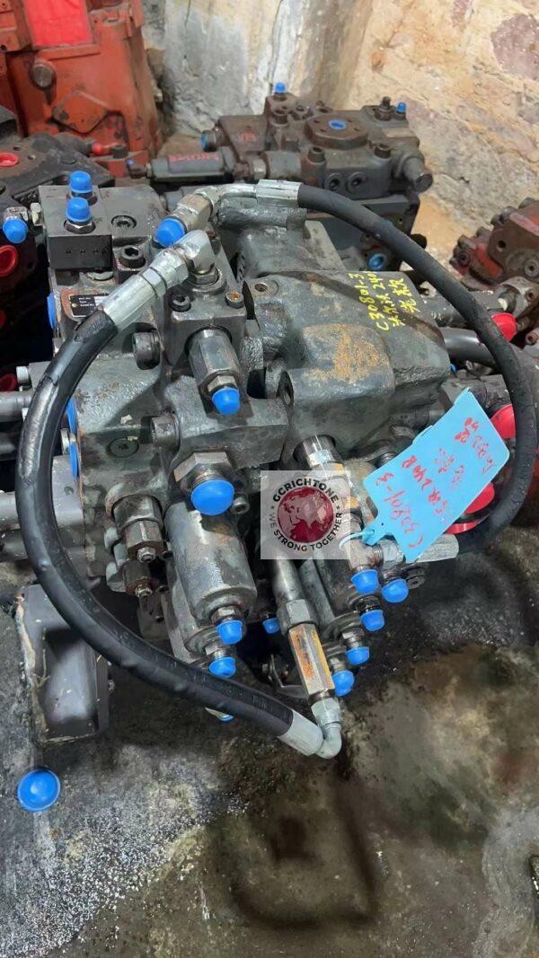 Гидрораспределитель Volvo EC240B VOE 14636701 Гидрораспределитель Volvo EC240B VOE 14636701